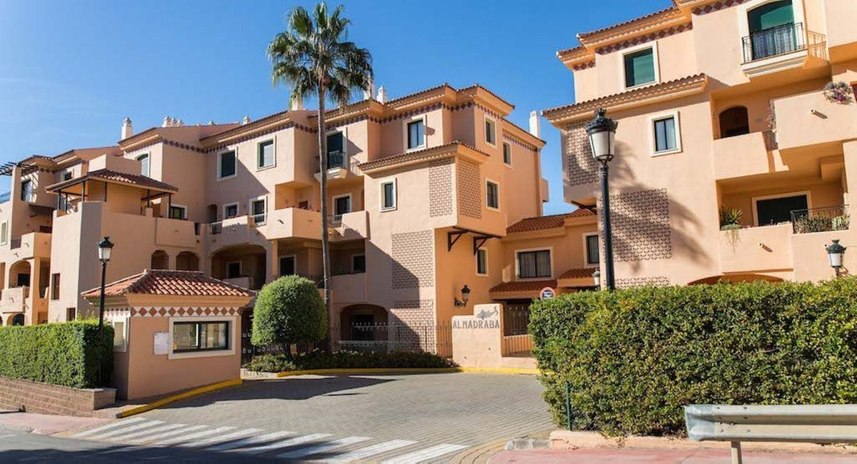 Appartement te koop in La Duquesa | 3 slaapkamers H5300227