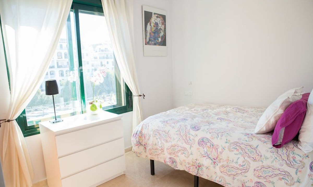 Appartement te koop in La Duquesa | 3 slaapkamers H5300227