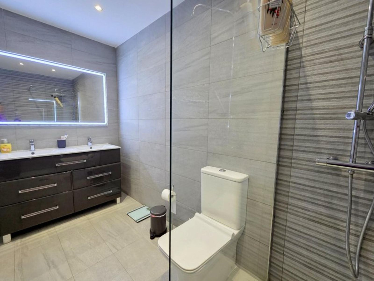 Appartement te koop in La Duquesa | 2 slaapkamers H5307295