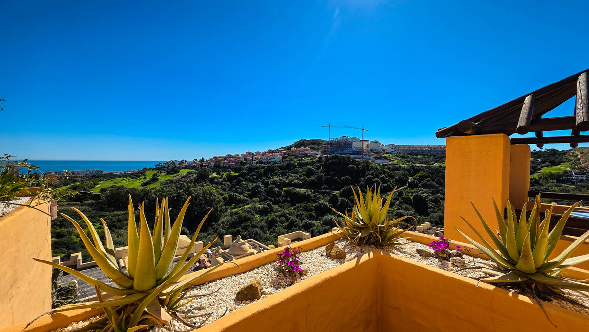 Penthouse te koop in La Duquesa | 3 slaapkamers H5308285