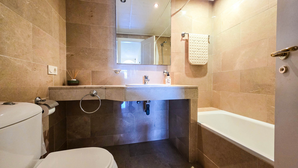 Penthouse te koop in La Duquesa | 3 slaapkamers H5308285