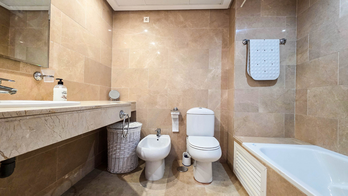 Penthouse te koop in La Duquesa | 3 slaapkamers H5308285