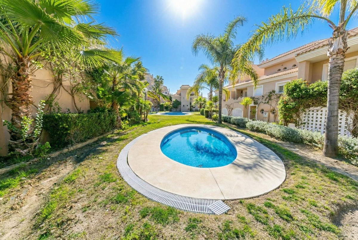 Appartement te koop in La Duquesa | 3 slaapkamers H5319487