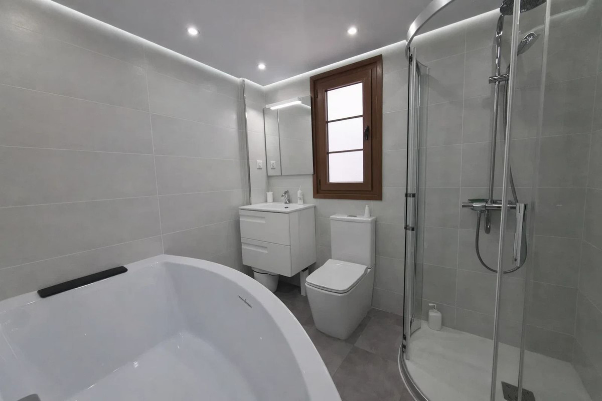 Appartement te koop in La Duquesa | 2 slaapkamers H5321656