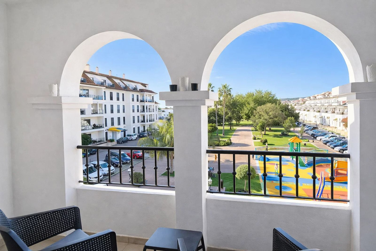 Appartement te koop in La Duquesa | 2 slaapkamers H5321656