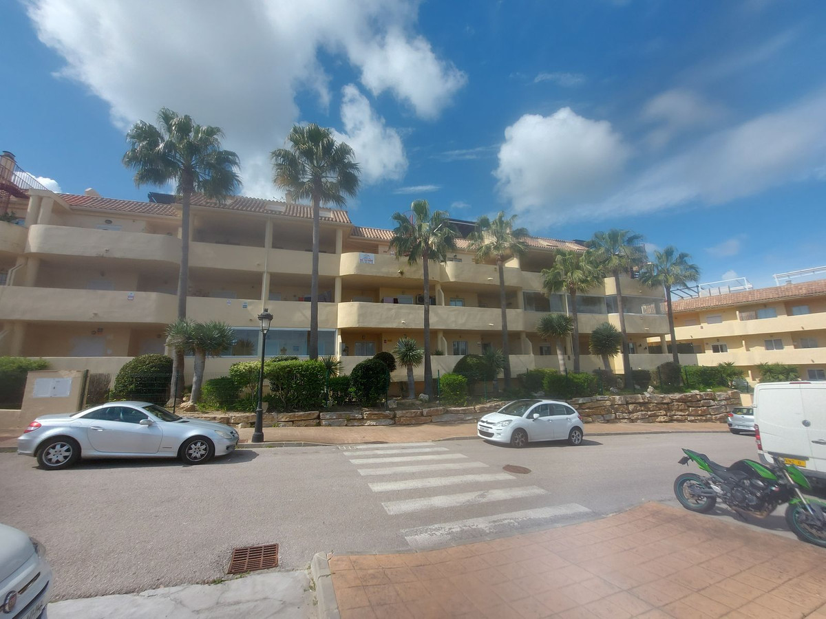 Appartement te koop in La Duquesa | 2 slaapkamers H5324482
