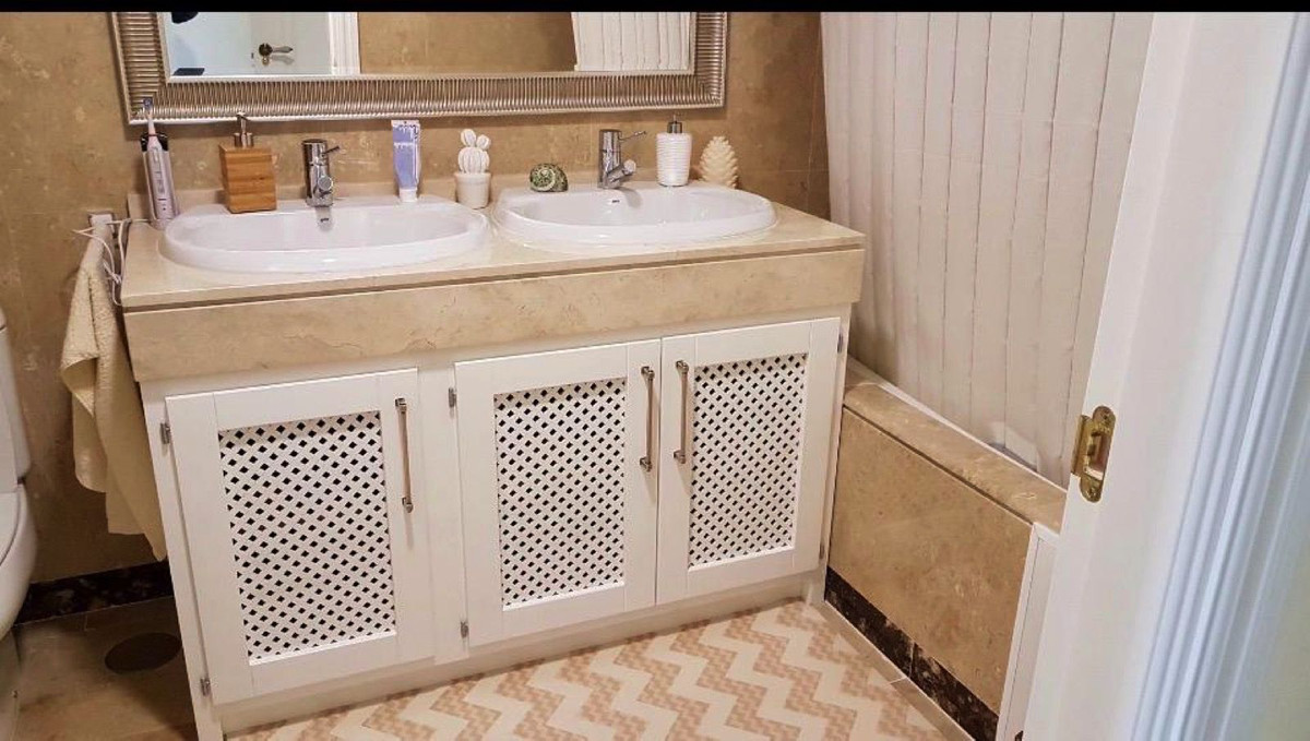 Appartement te koop in La Duquesa | 2 slaapkamers H5332666