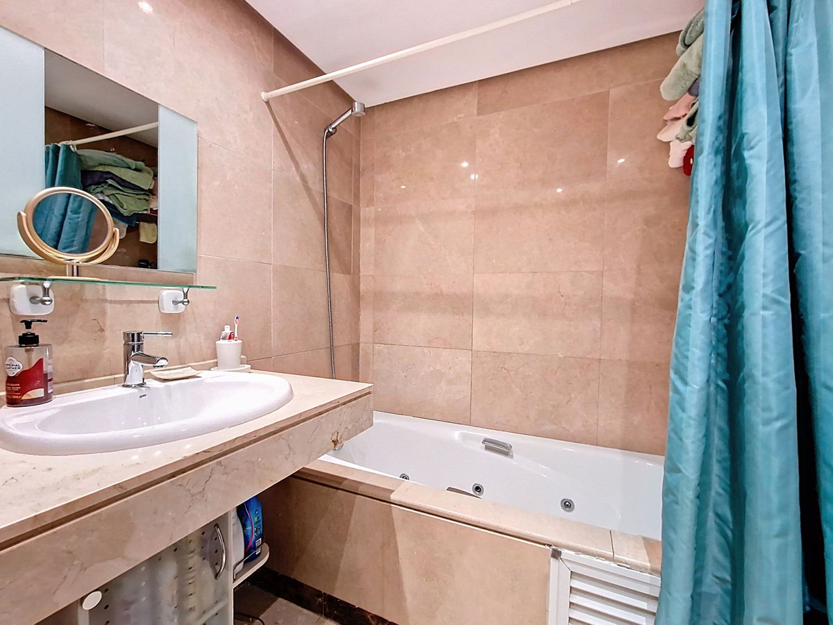 Appartement te koop in La Duquesa | 2 slaapkamers H5333113