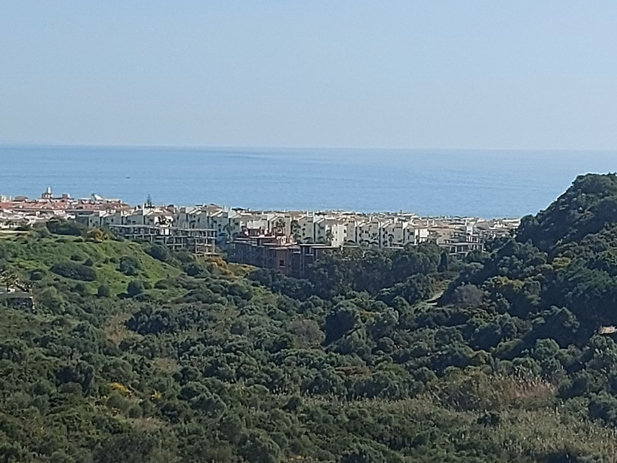 Penthouse te koop in La Duquesa | 1 slaapkamers H5336188