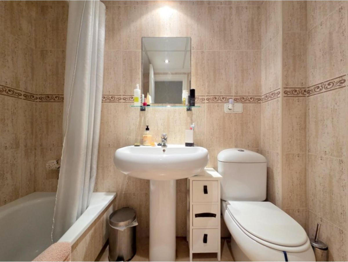 Appartement te koop in La Duquesa | 2 slaapkamers H5346466