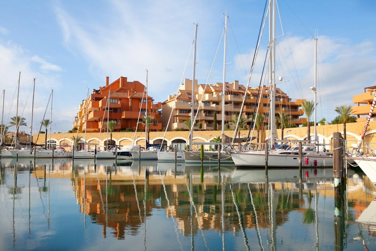 Appartement te koop in La Duquesa | 3 slaapkamers H5347294