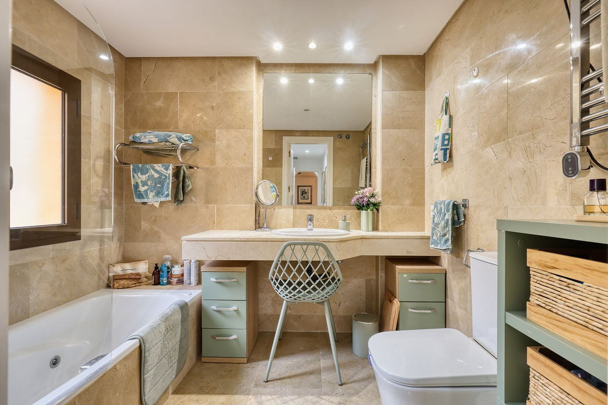 Appartement te koop in La Duquesa | 3 slaapkamers H5353588