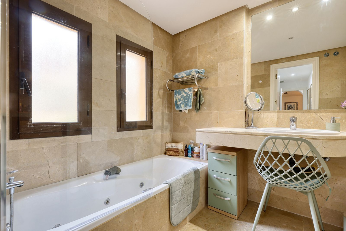 Appartement te koop in La Duquesa | 3 slaapkamers H5353588