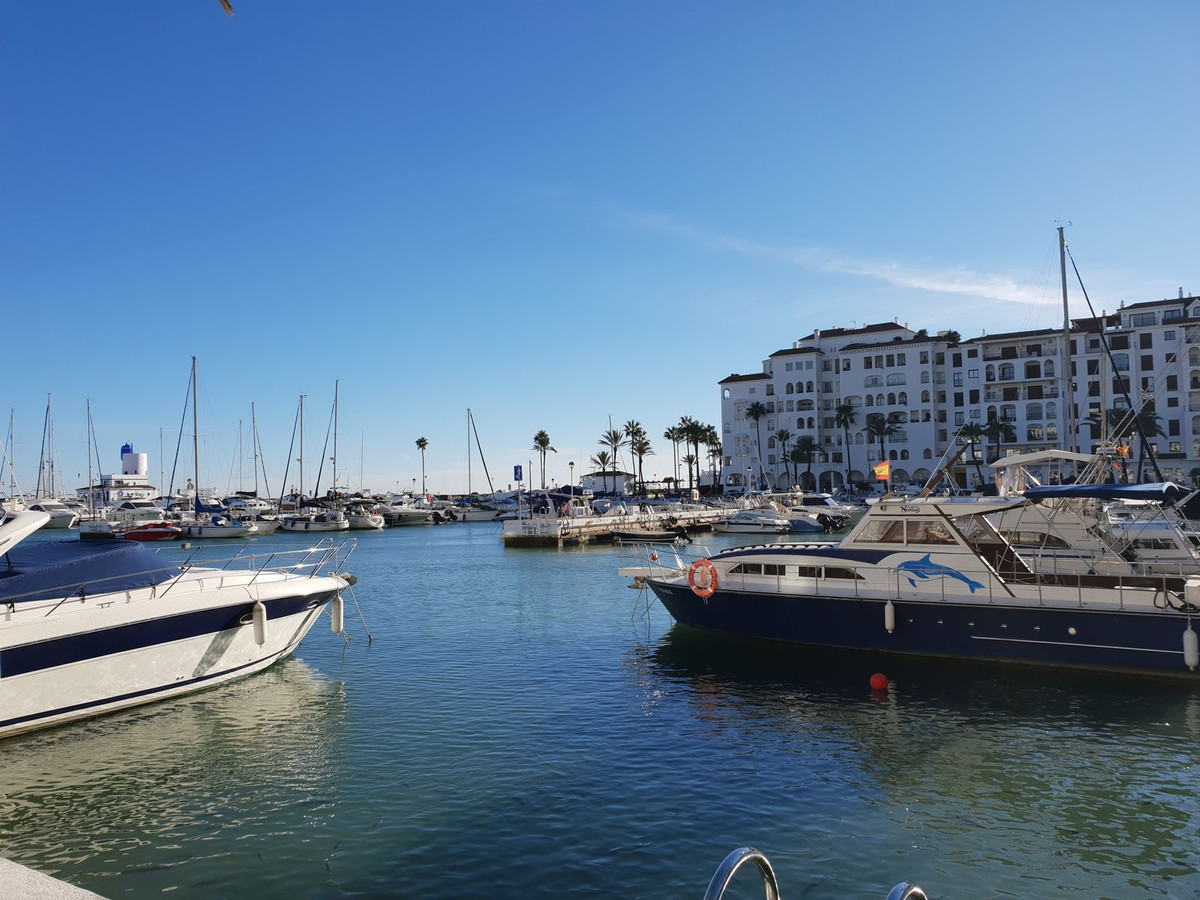 Appartement te koop in La Duquesa | 3 slaapkamers H5353648