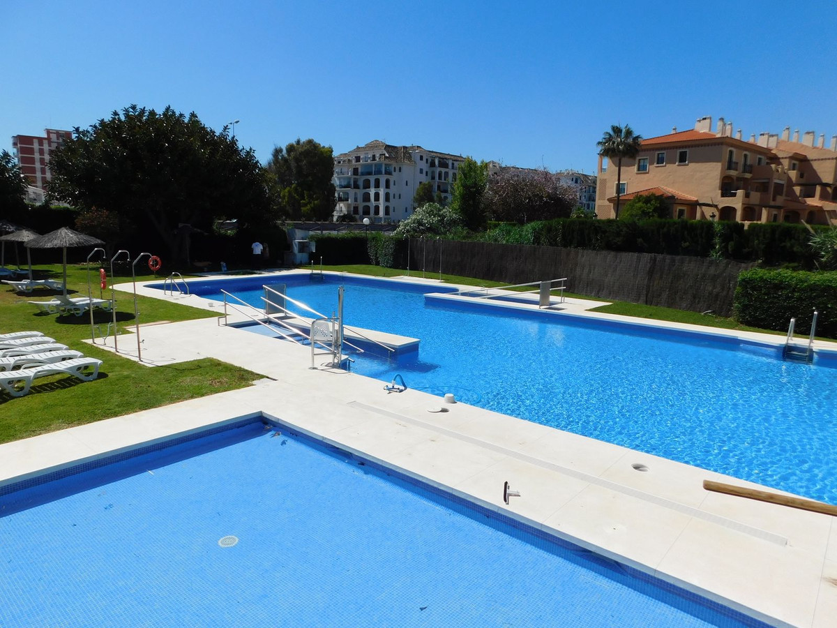 Appartement te koop in La Duquesa | 2 slaapkamers H5369083