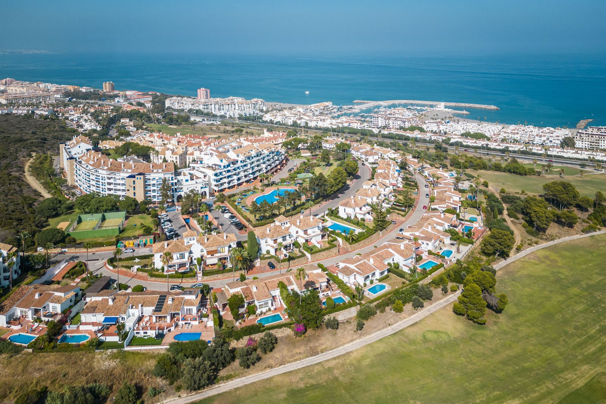 Appartement te koop in La Duquesa | 2 slaapkamers H5372947
