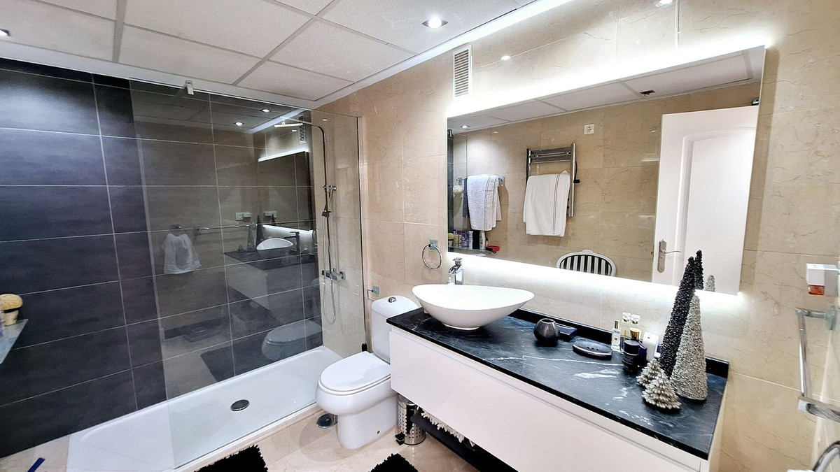 Penthouse te koop in La Duquesa | 2 slaapkamers H5373907