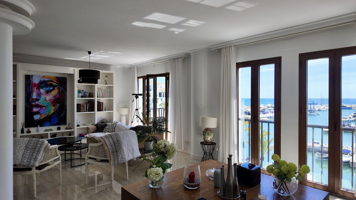 Appartement te koop in La Duquesa | 4 slaapkamers H5374156