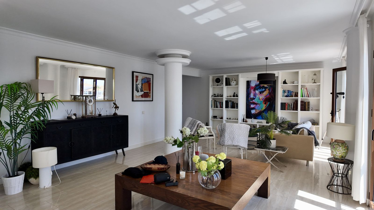 Appartement te koop in La Duquesa | 4 slaapkamers H5374156