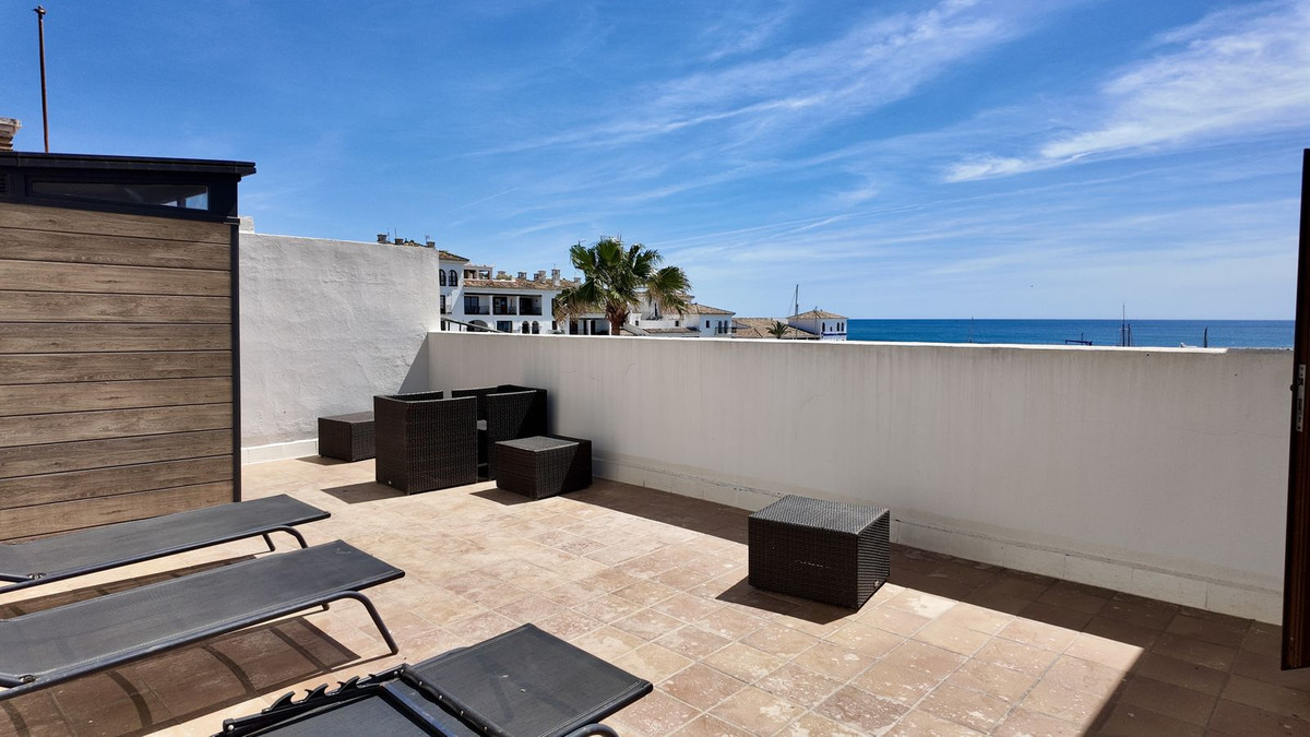 Appartement te koop in La Duquesa | 4 slaapkamers H5374156