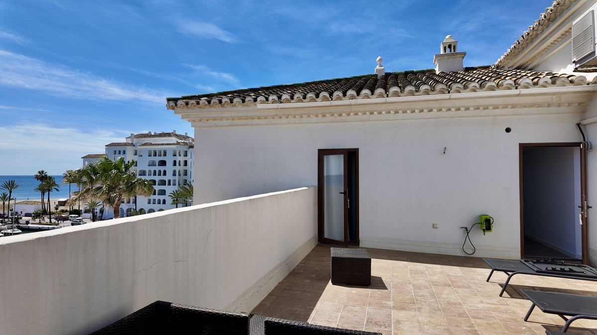 Appartement te koop in La Duquesa | 4 slaapkamers H5374156