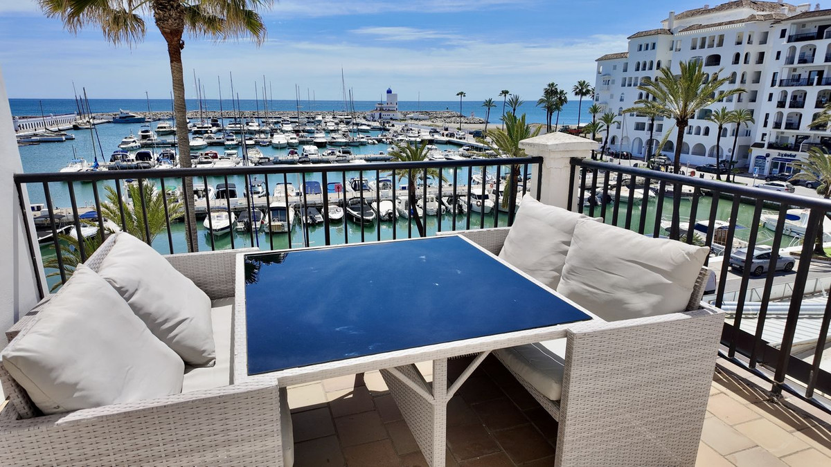 Appartement te koop in La Duquesa | 4 slaapkamers H5374156