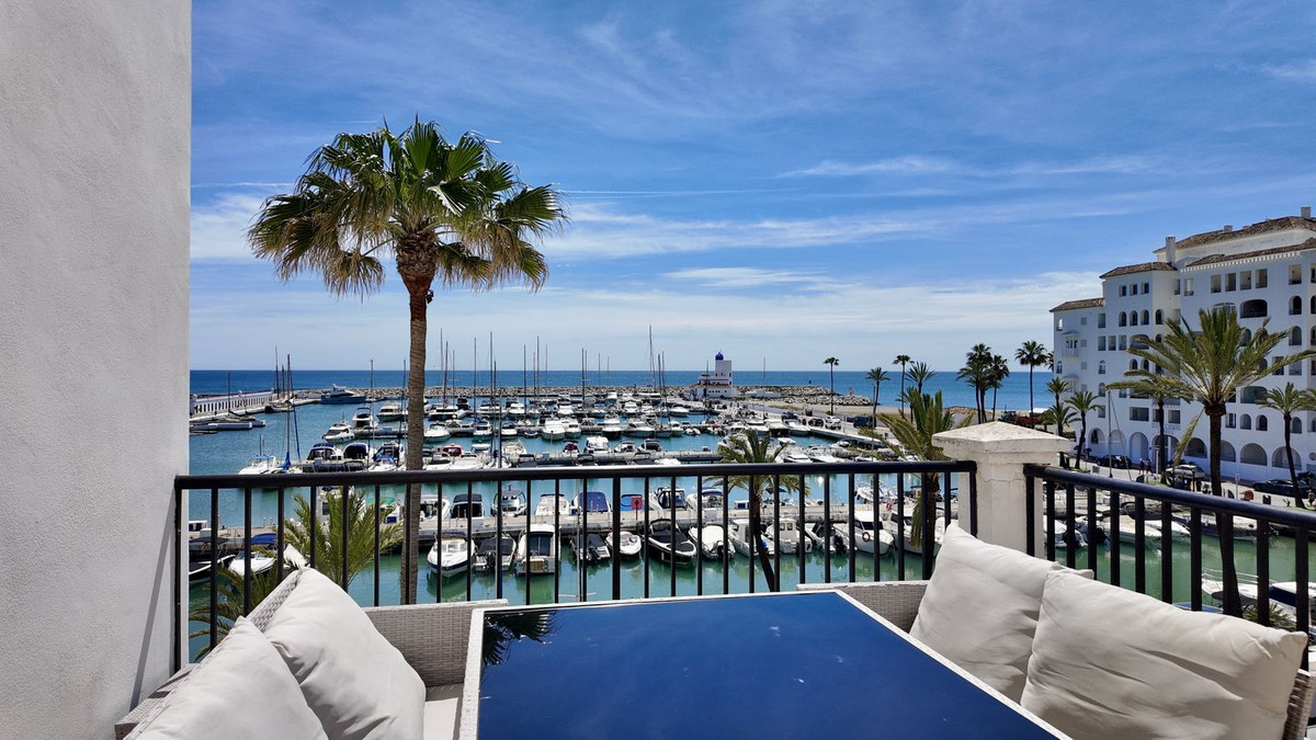 Appartement te koop in La Duquesa | 4 slaapkamers H5374156