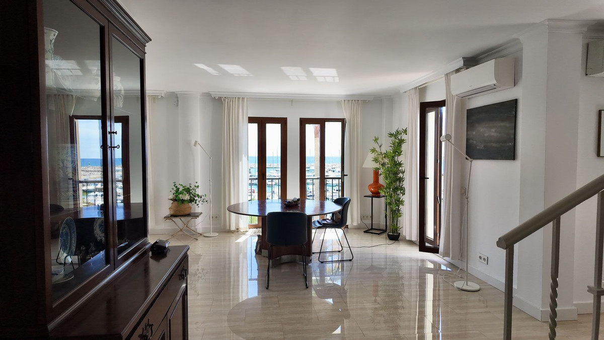 Appartement te koop in La Duquesa | 4 slaapkamers H5374156