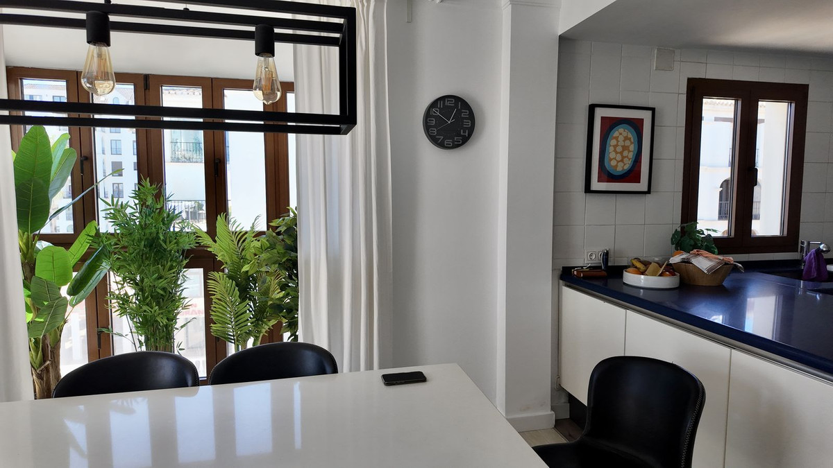 Appartement te koop in La Duquesa | 4 slaapkamers H5374156