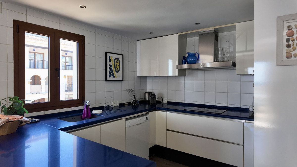 Appartement te koop in La Duquesa | 4 slaapkamers H5374156