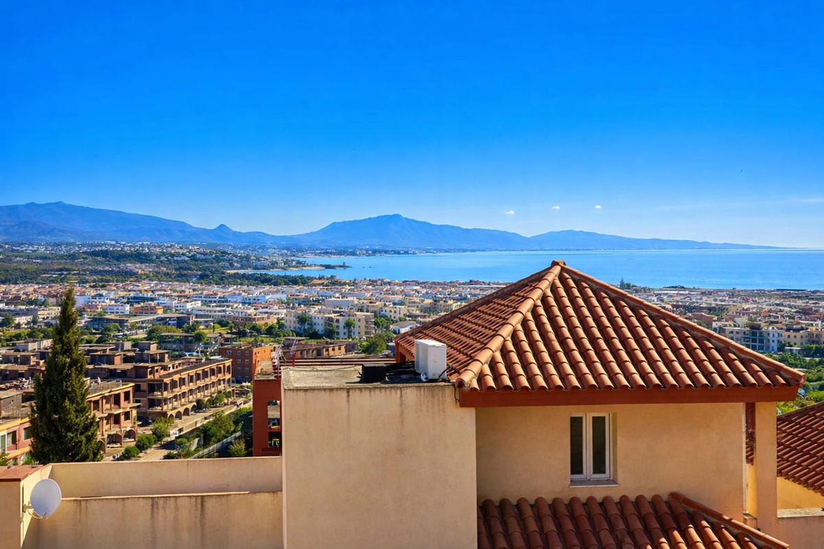 Duplex te koop in La Duquesa | 3 slaapkamers H5378992