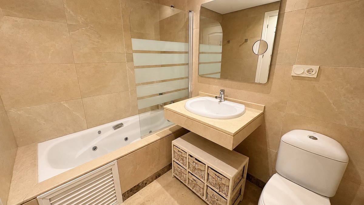 Appartement te koop in La Duquesa | 2 slaapkamers H5387041