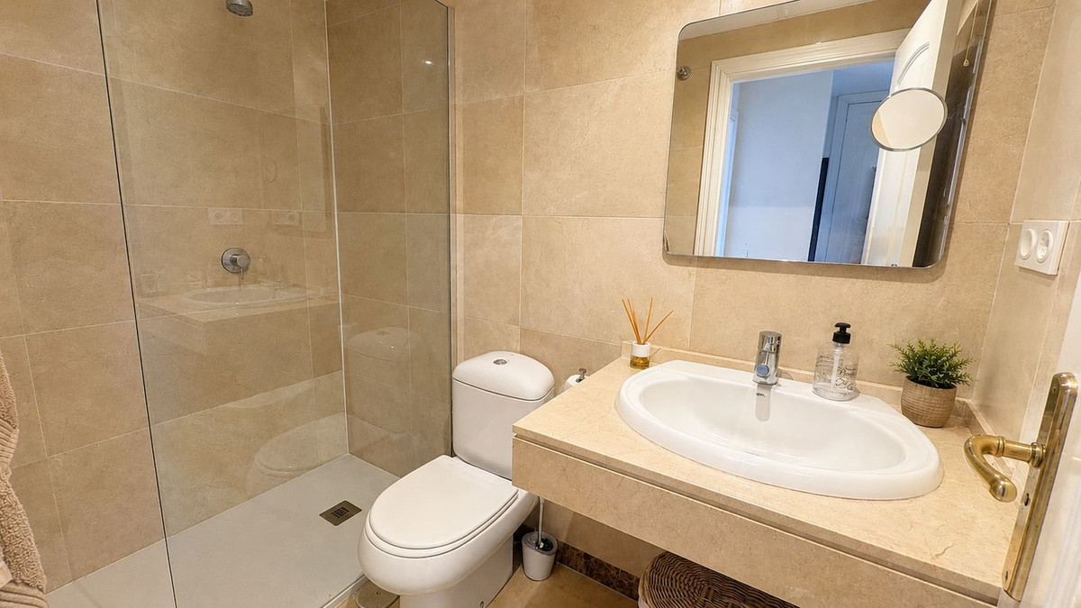 Appartement te koop in La Duquesa | 2 slaapkamers H5387041