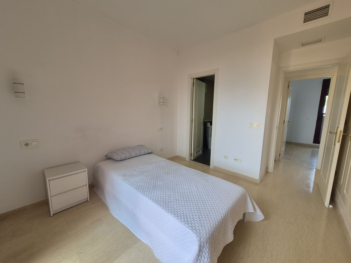 Appartement te koop in La Duquesa | 2 slaapkamers H5389744