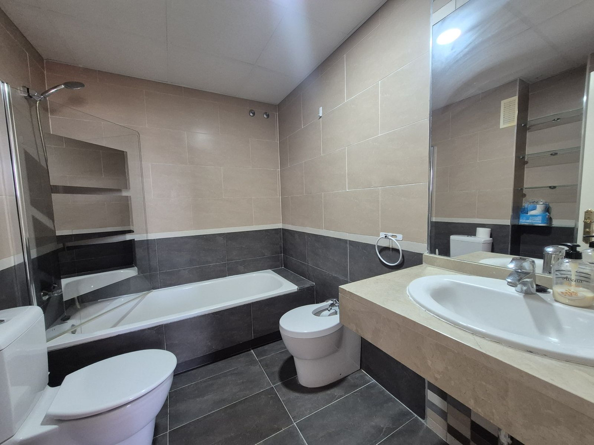 Appartement te koop in La Duquesa | 2 slaapkamers H5389744
