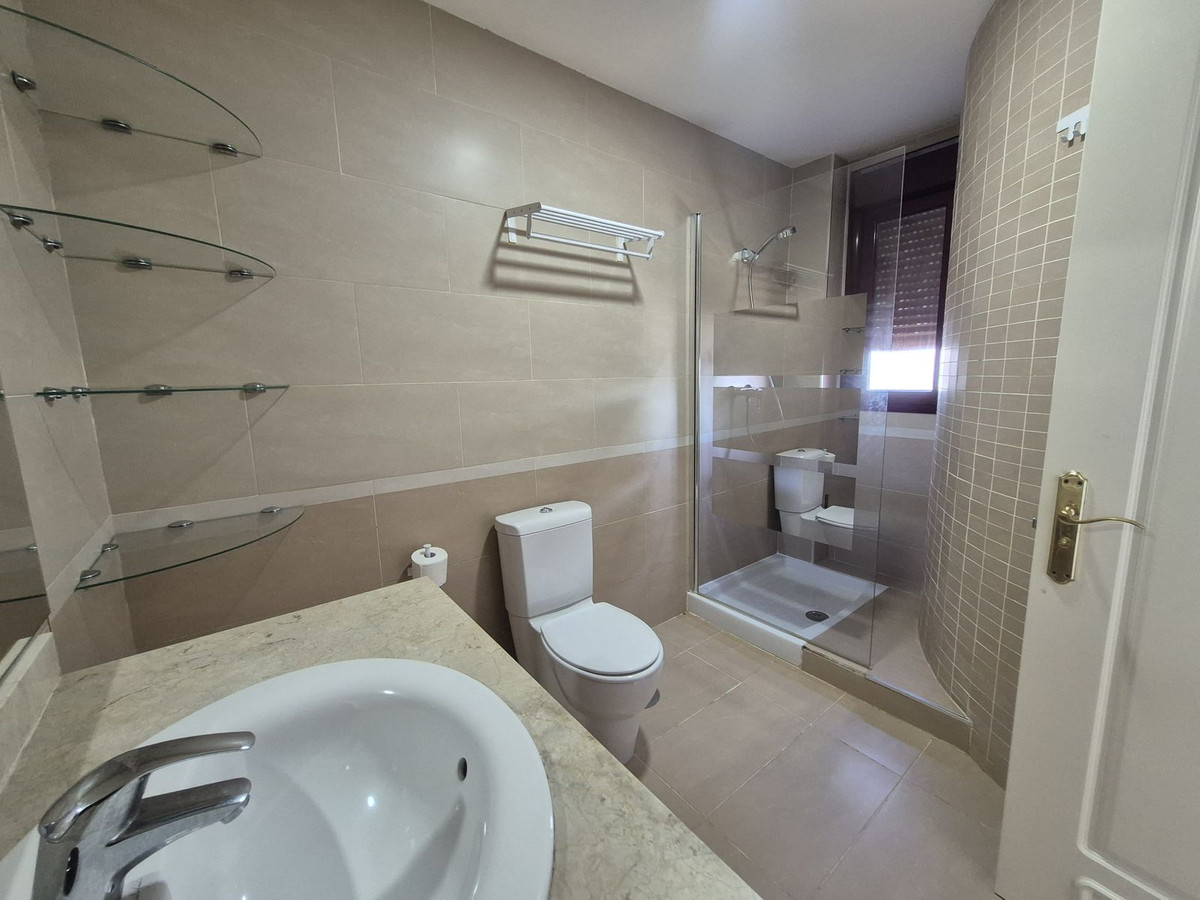 Appartement te koop in La Duquesa | 2 slaapkamers H5389744