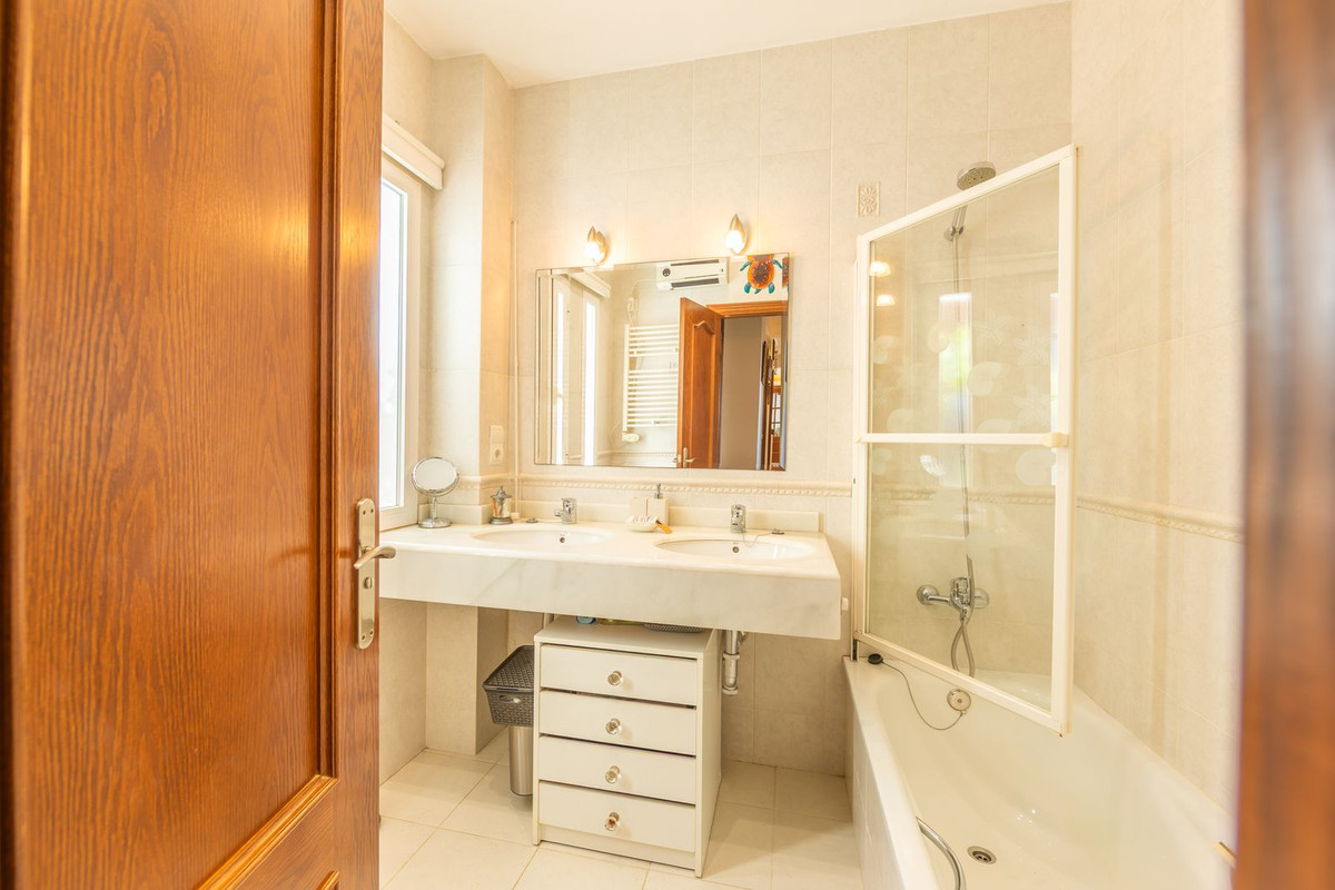 Appartement te koop in La Duquesa | 3 slaapkamers H5394268