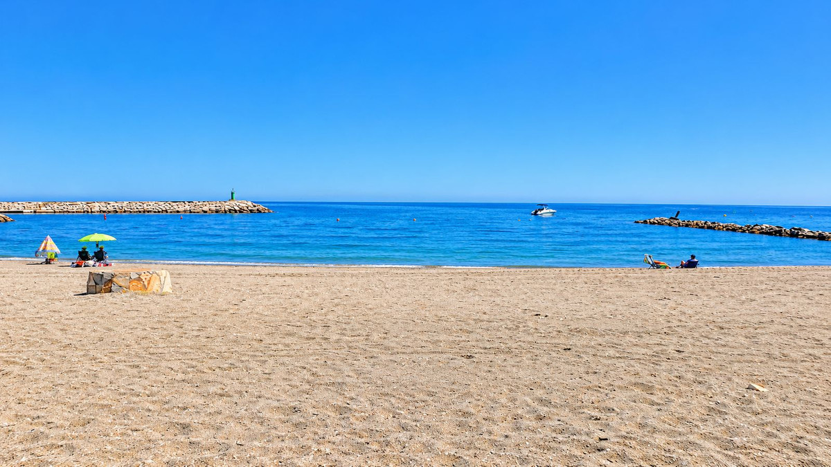 Appartement te koop in La Duquesa | 2 slaapkamers H5397709