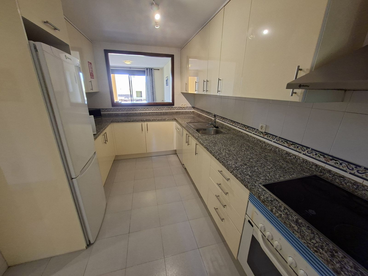Appartement te koop in La Duquesa | 2 slaapkamers H5401060
