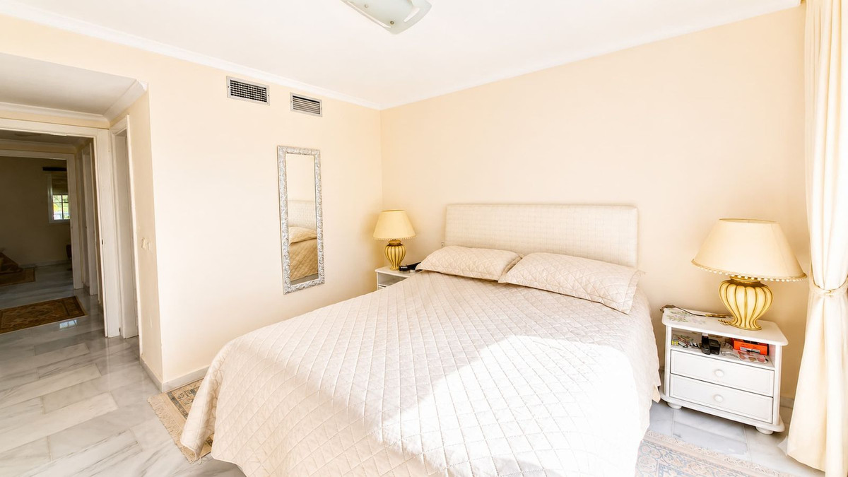 Appartement te koop in La Duquesa | 2 slaapkamers H5422408