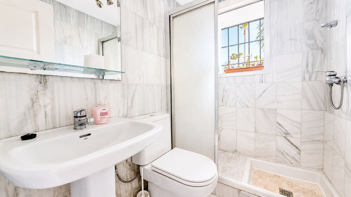 Appartement te koop in La Duquesa | 2 slaapkamers H5422408