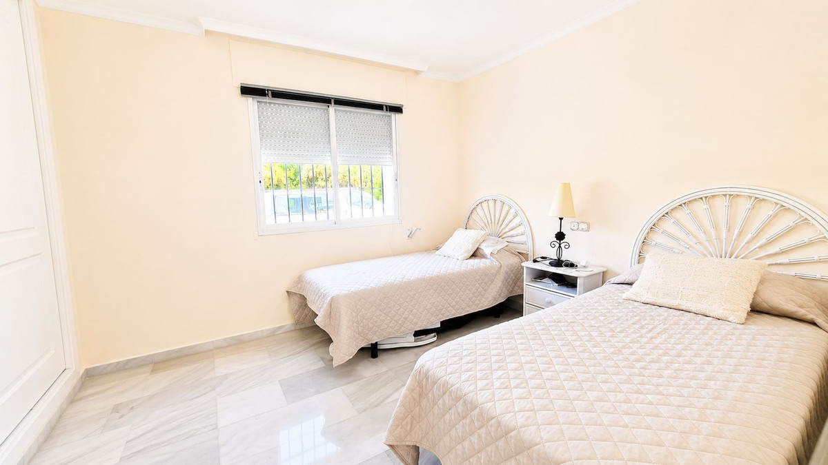 Appartement te koop in La Duquesa | 2 slaapkamers H5422408
