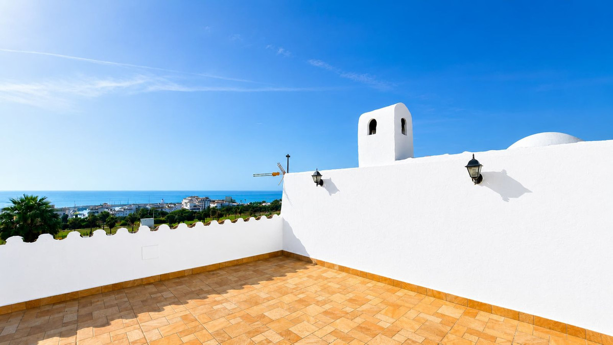 Appartement te koop in La Duquesa | 2 slaapkamers H5422408