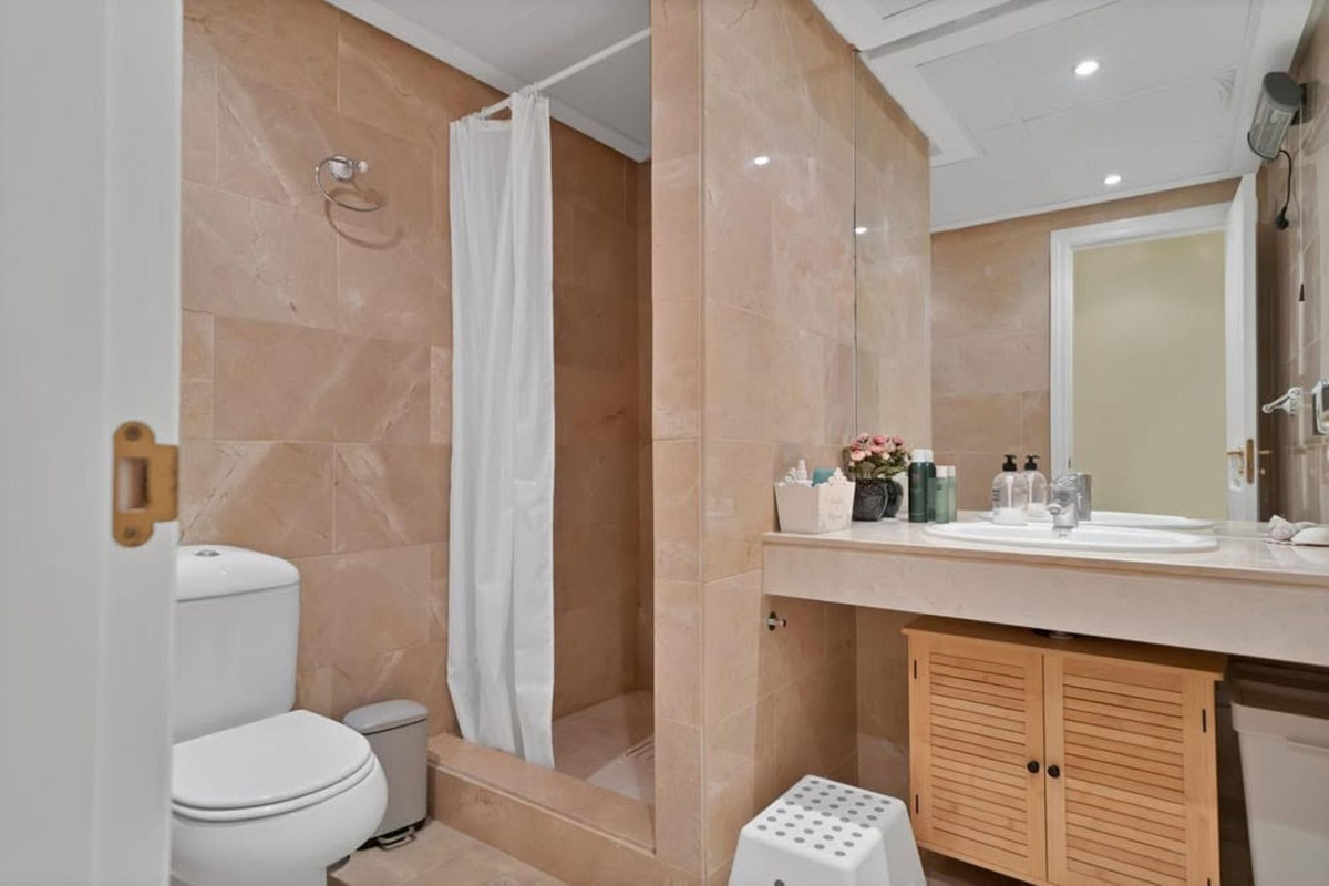 Appartement te koop in La Duquesa | 3 slaapkamers H5426518