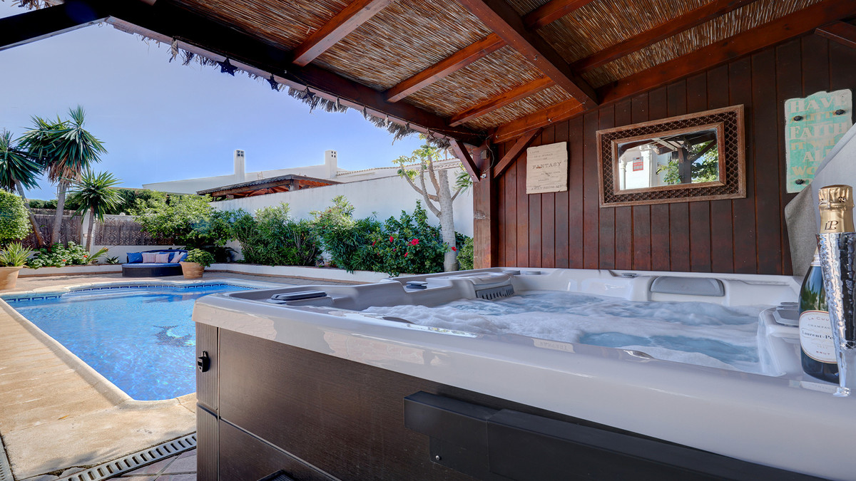 Appartement te koop in La Duquesa | 4 slaapkamers H5430634