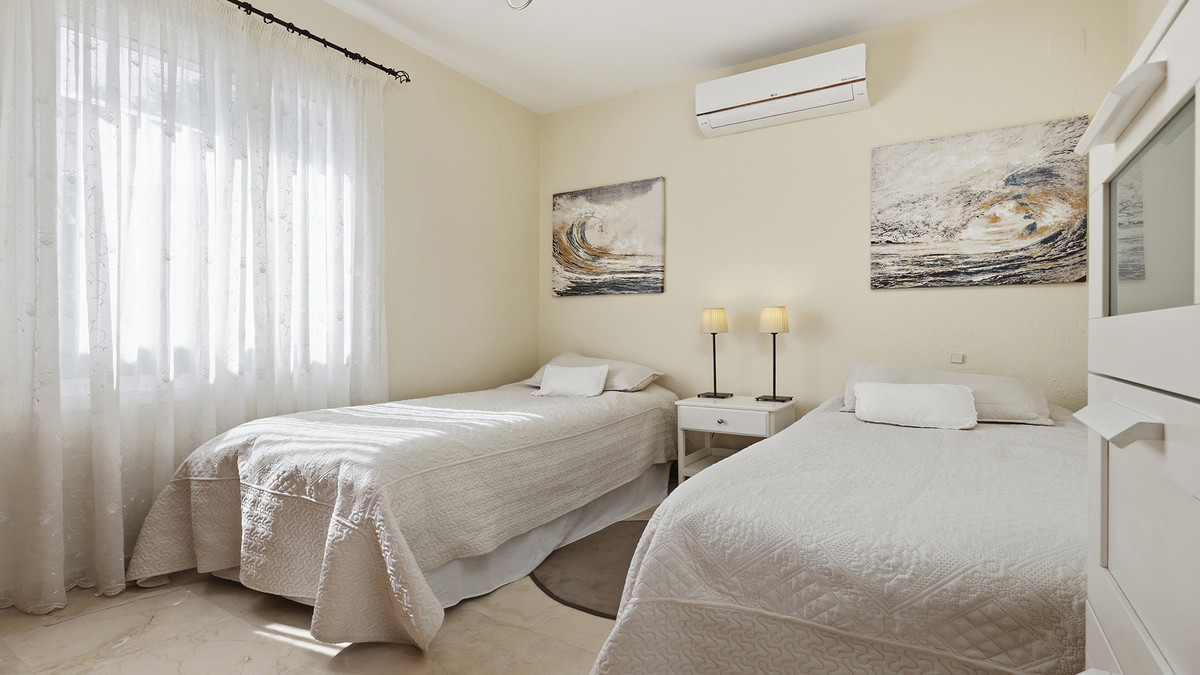 Appartement te koop in La Duquesa | 4 slaapkamers H5430634