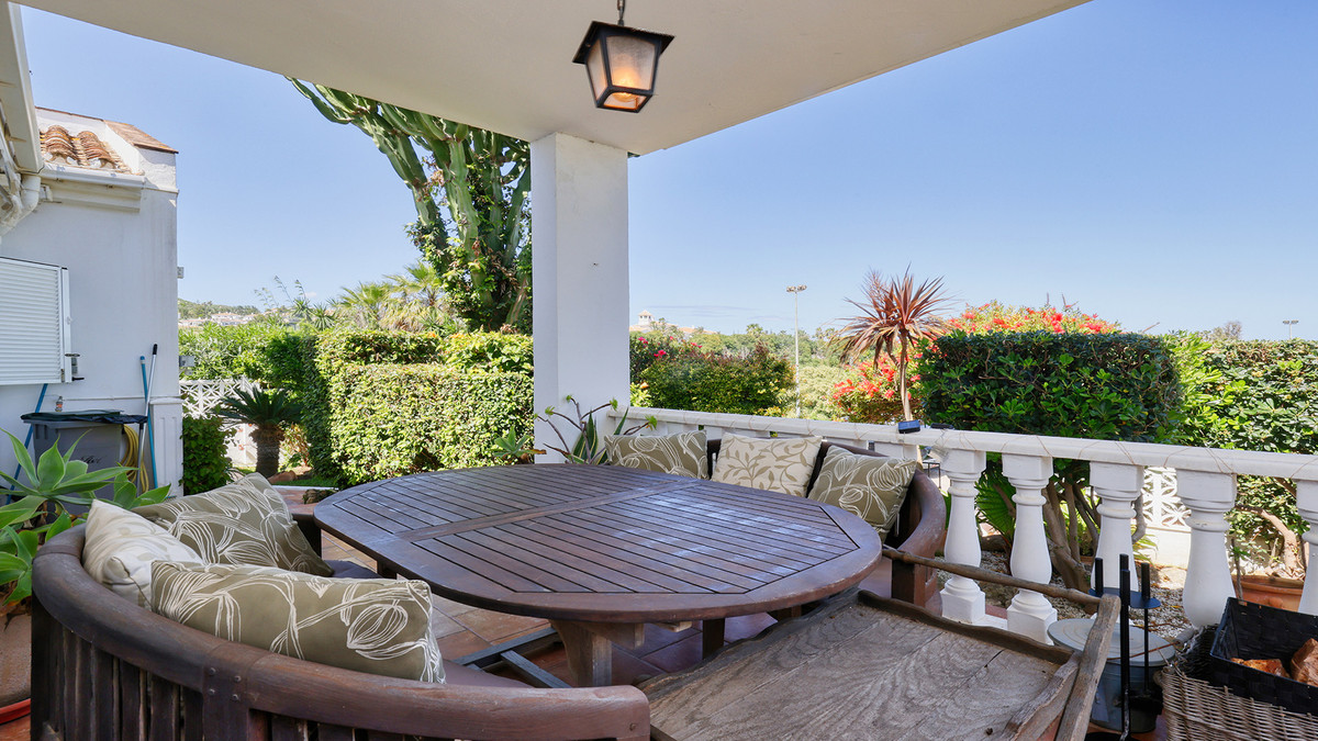 Appartement te koop in La Duquesa | 4 slaapkamers H5430634