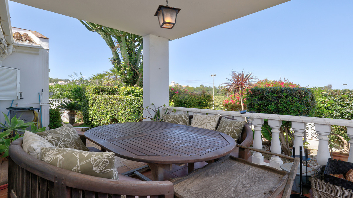 Appartement te koop in La Duquesa | 4 slaapkamers H5430634