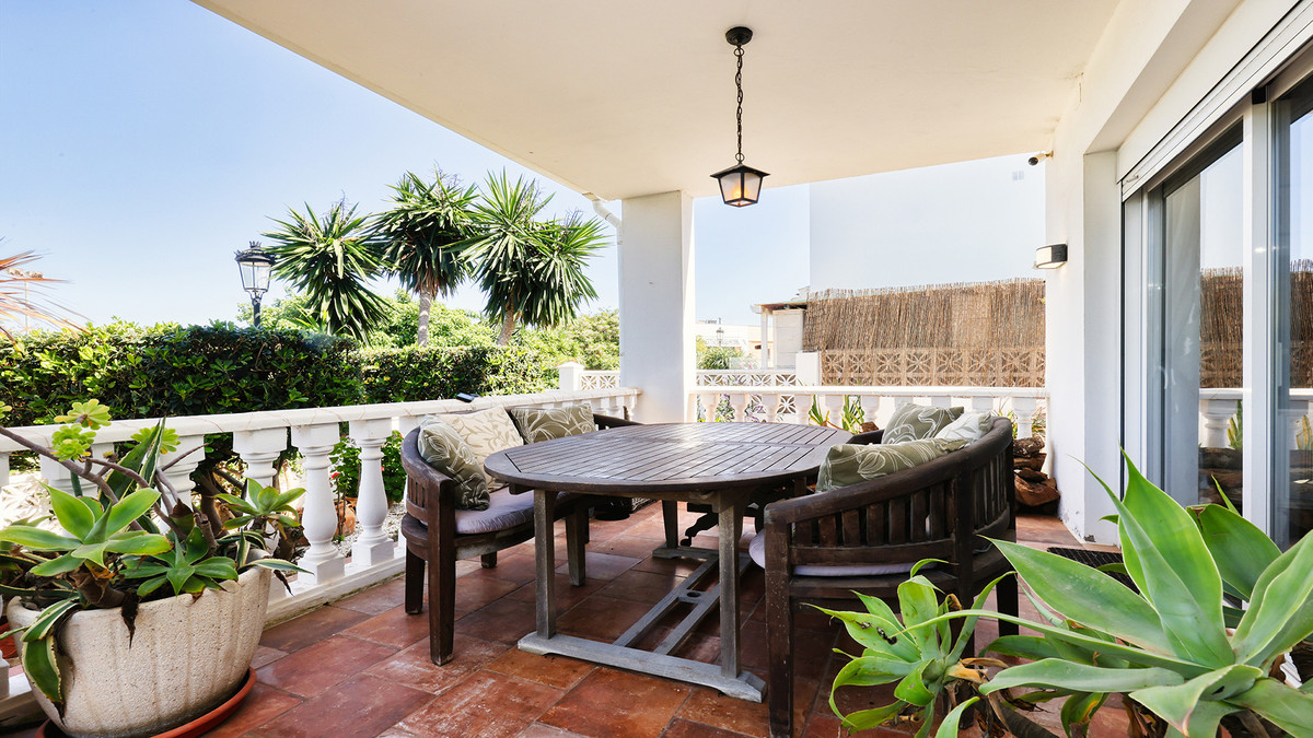 Appartement te koop in La Duquesa | 4 slaapkamers H5430634