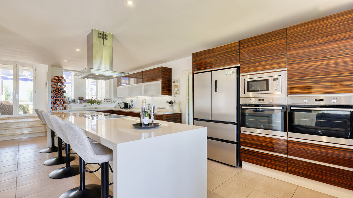Appartement te koop in La Duquesa | 4 slaapkamers H5430634